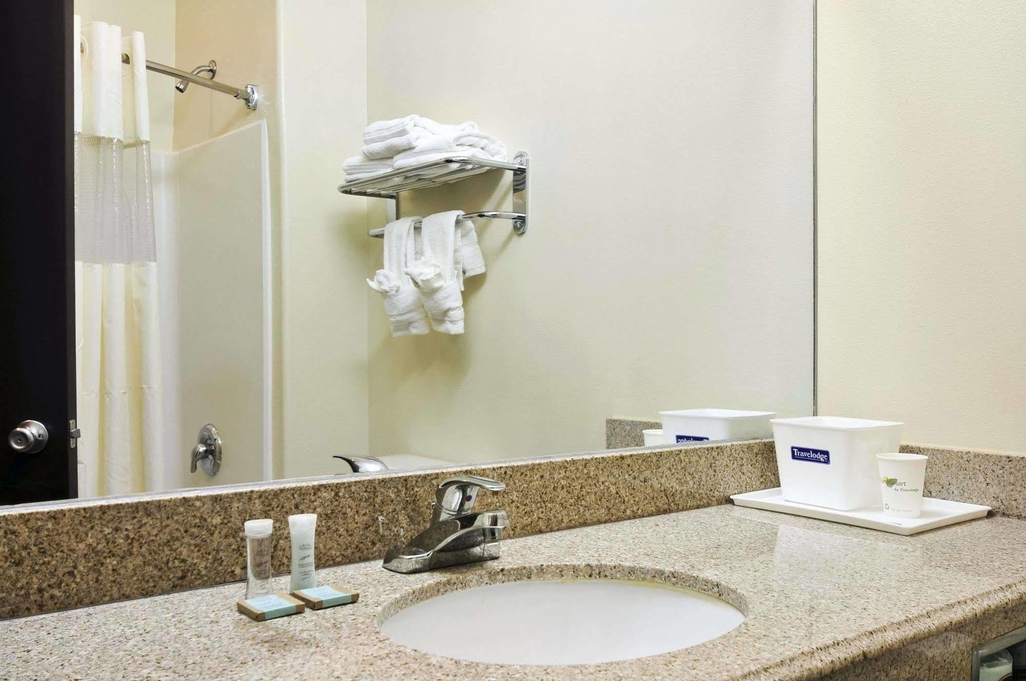 Travelodge Pharr McAllen Quarto foto